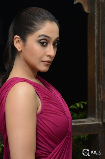 Regina-Cassandra-at-Bhale-Manchi-Roju-Movie-Audio-Launch